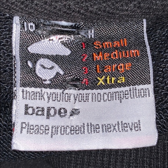 📌 Bathing Ape Sequin Embellished Sweatshirt - Picture 4 of 6